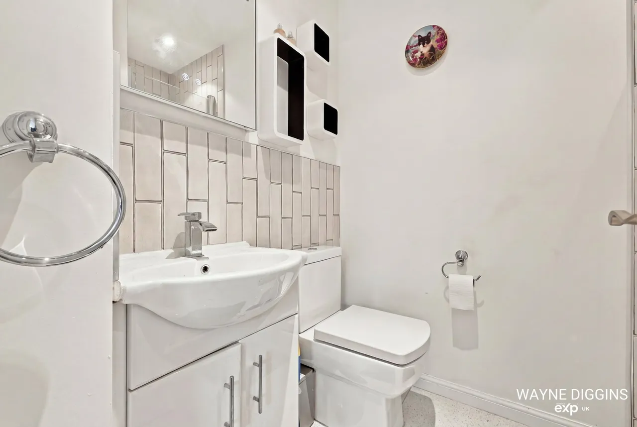 Newburgh Road, Grays, RM17, photo 18