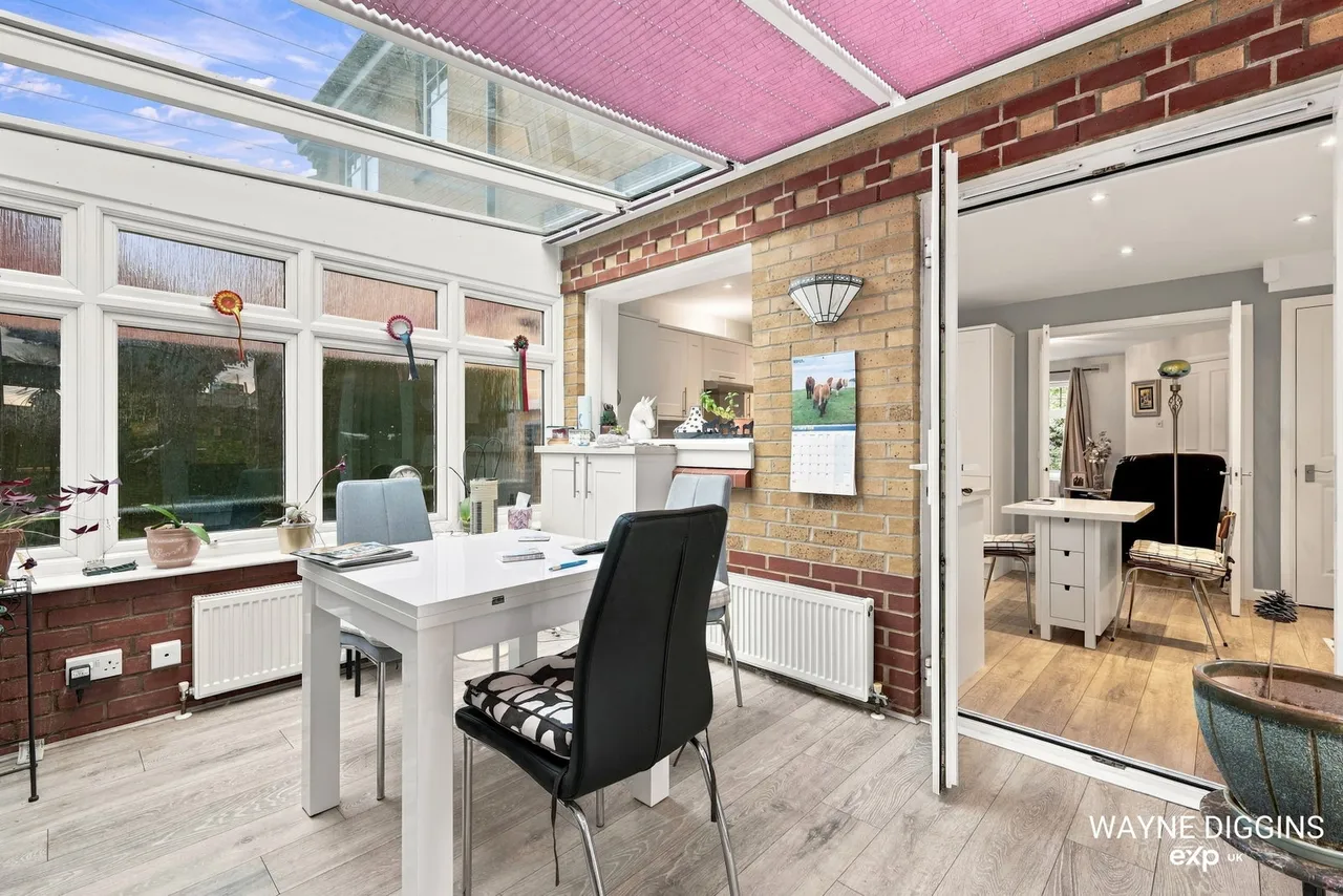 Newburgh Road, Grays, RM17, photo 12
