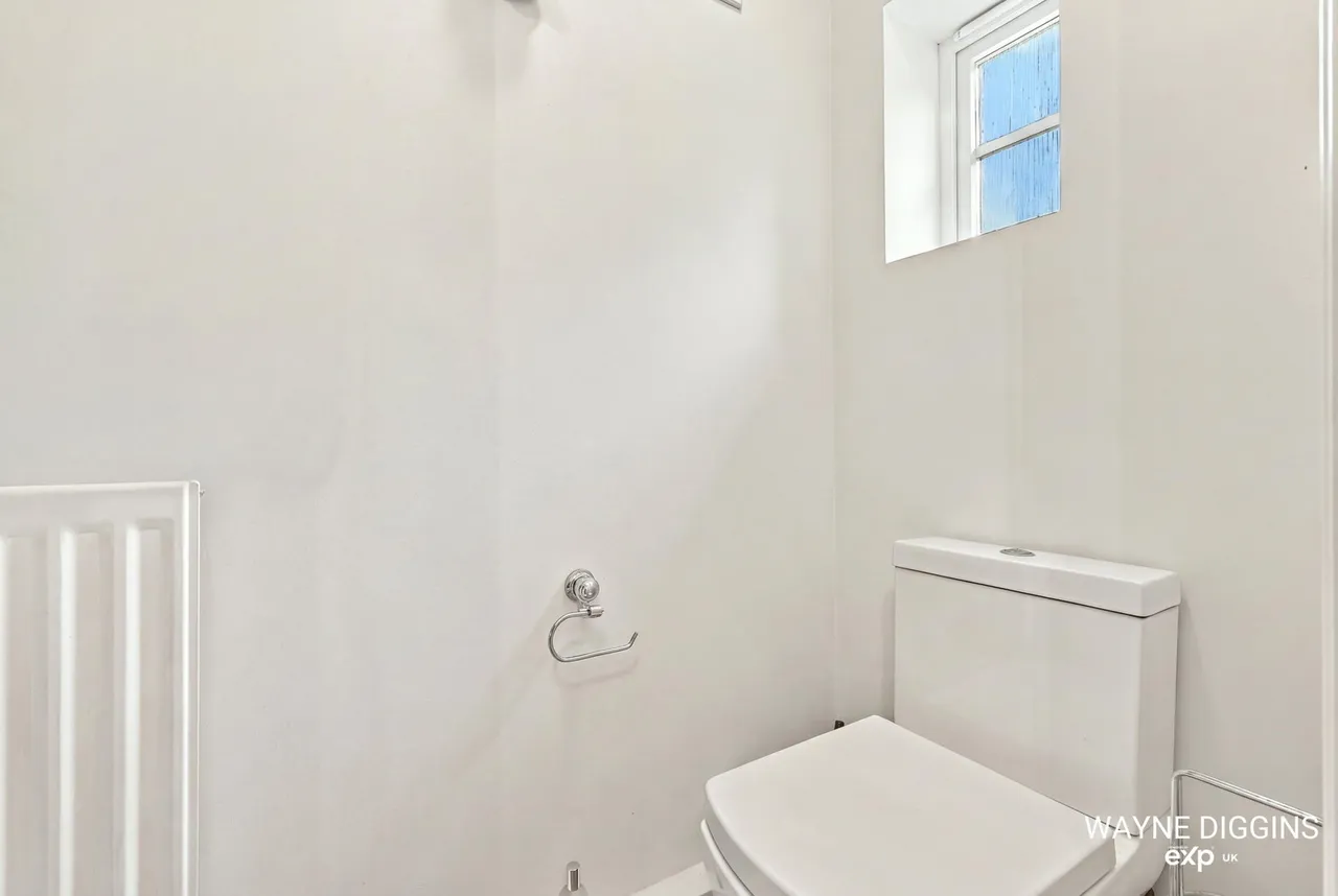 Newburgh Road, Grays, RM17, photo 14