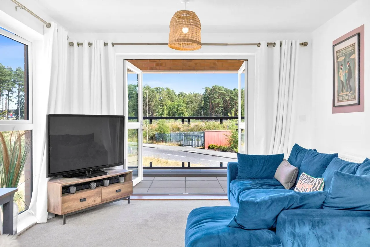 Douglas Drive, Bordon, GU35, photo 5