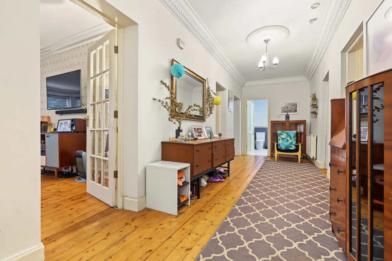 Queens Drive, G42, photo 3