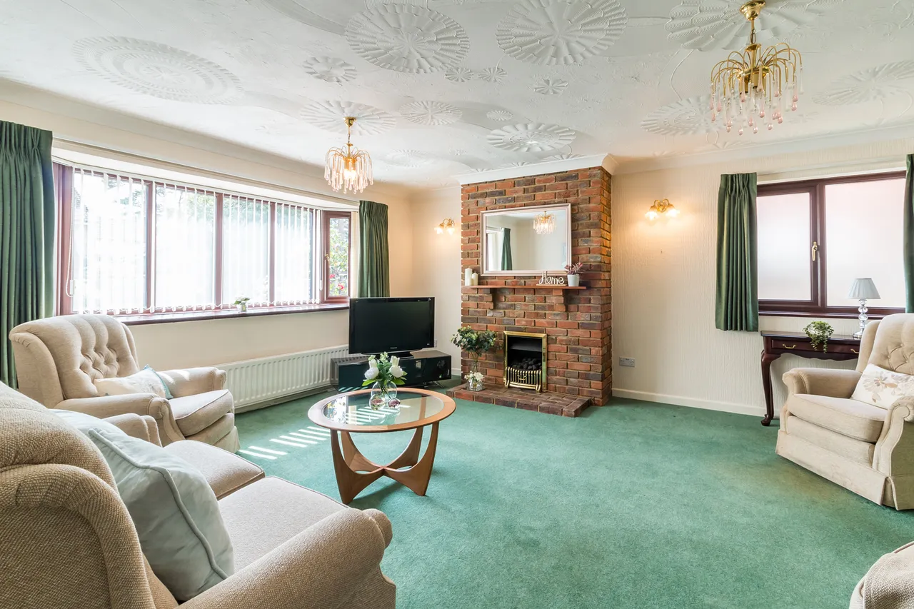 29 Fernwood Close, St Ives, Ringwood, BH24 2NQ, photo 2