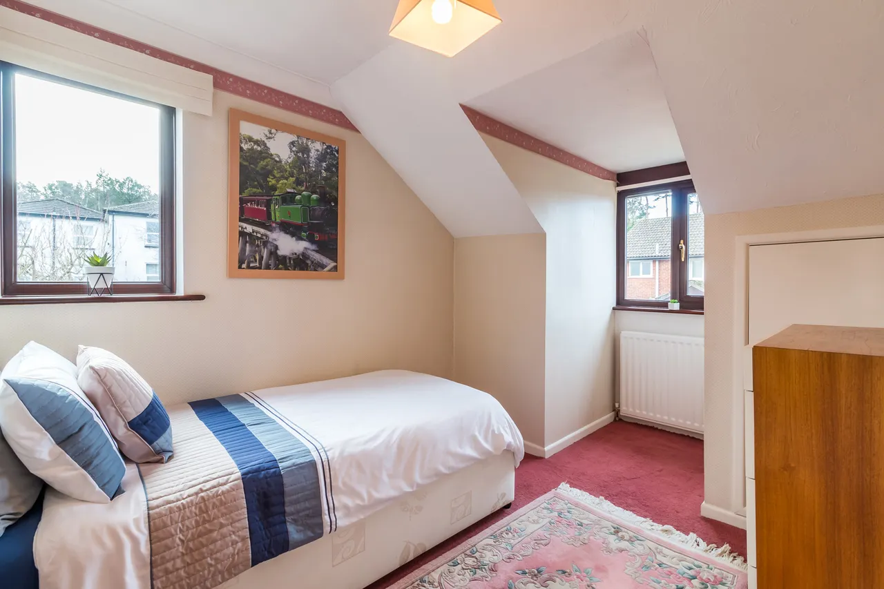 29 Fernwood Close, St Ives, Ringwood, BH24 2NQ, photo 16