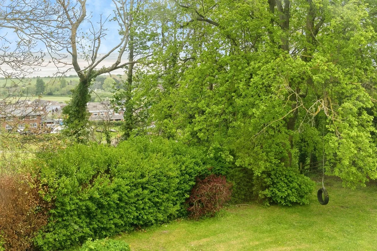Bryntirion Road, Bagillt, CH6, photo 33