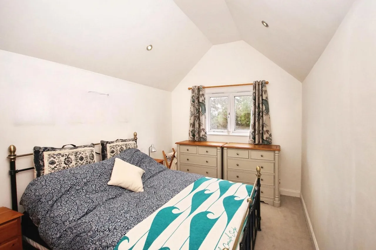 Chapel Street, Dursley, GL11, photo 16