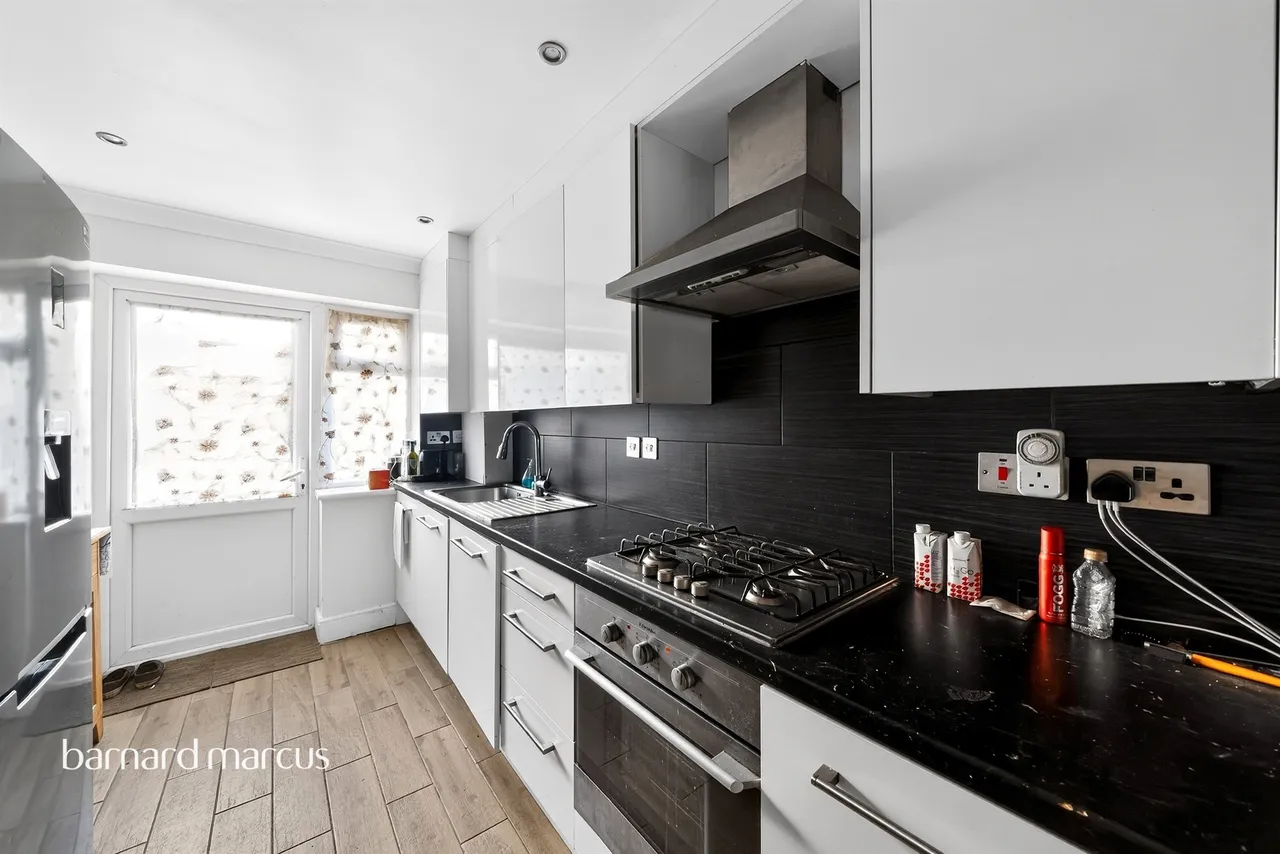 Hereford Road, Feltham, TW13, photo 17