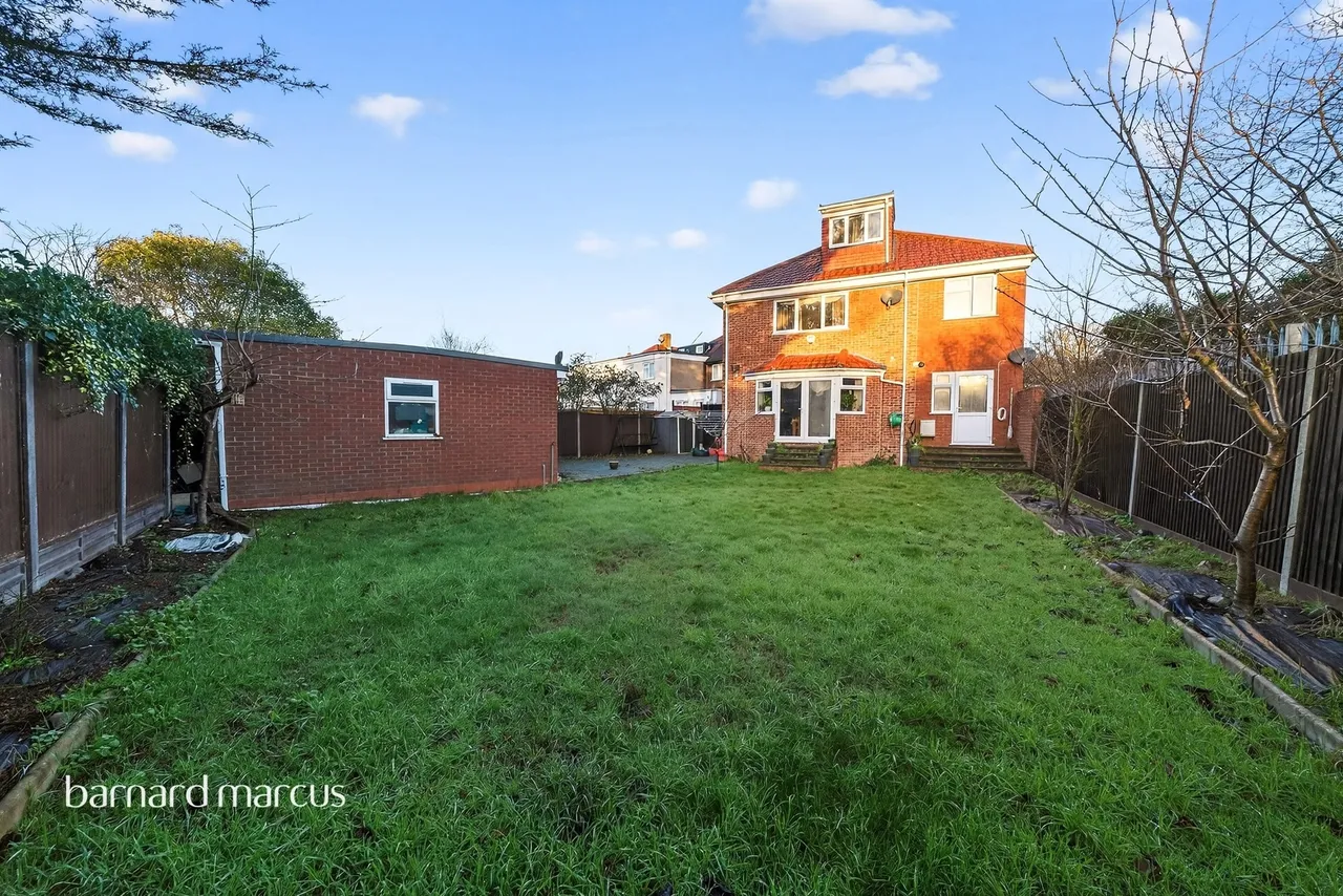 Hereford Road, Feltham, TW13, photo 4