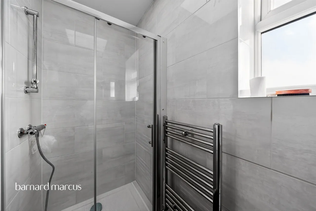 Hereford Road, Feltham, TW13, photo 13