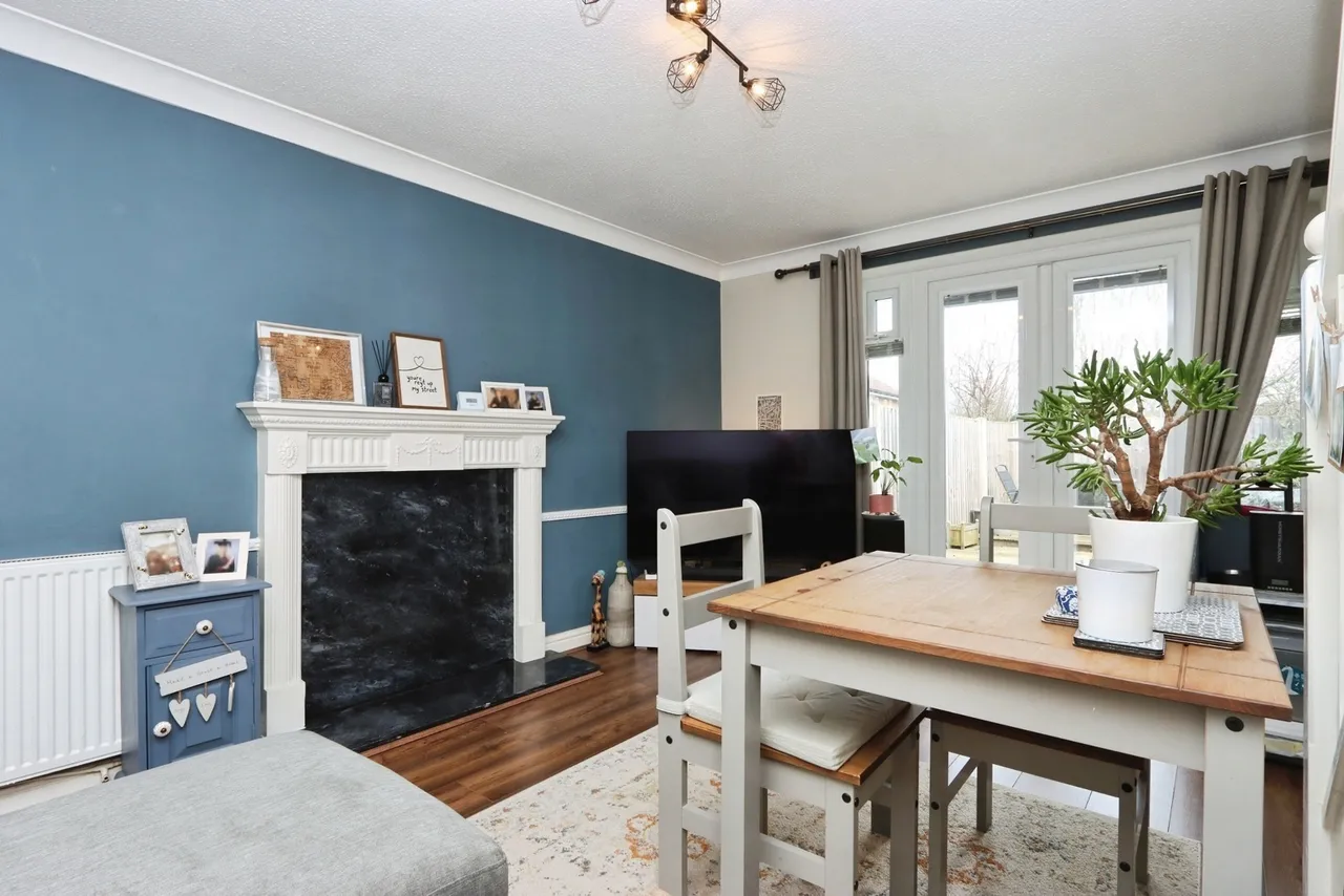 Middle Ox Gardens, Halfway, Sheffield, S20, photo 6