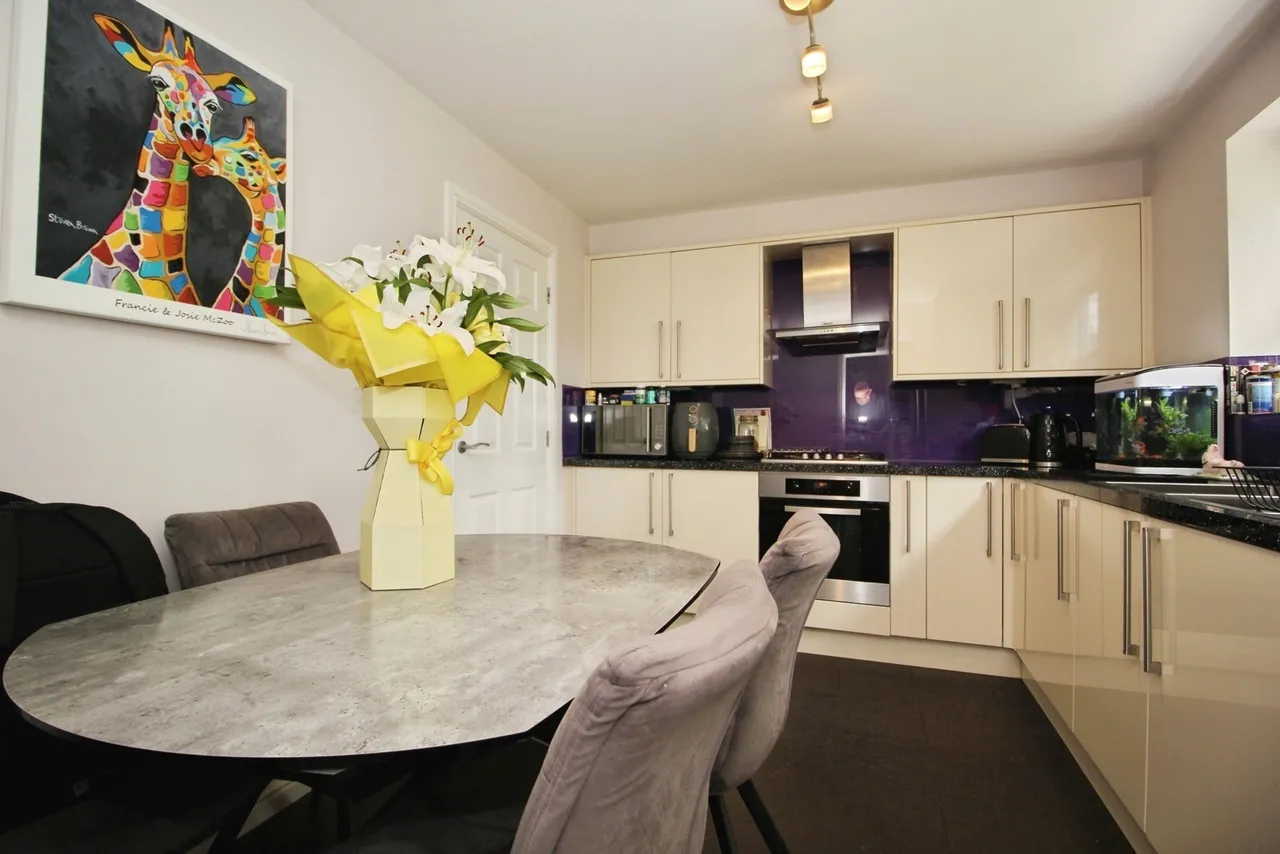 College View, Leeds, West Yorkshire, LS12, photo 3
