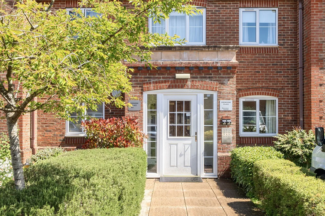 1 bed property for sale, King George Avenue, Petersfield, GU32