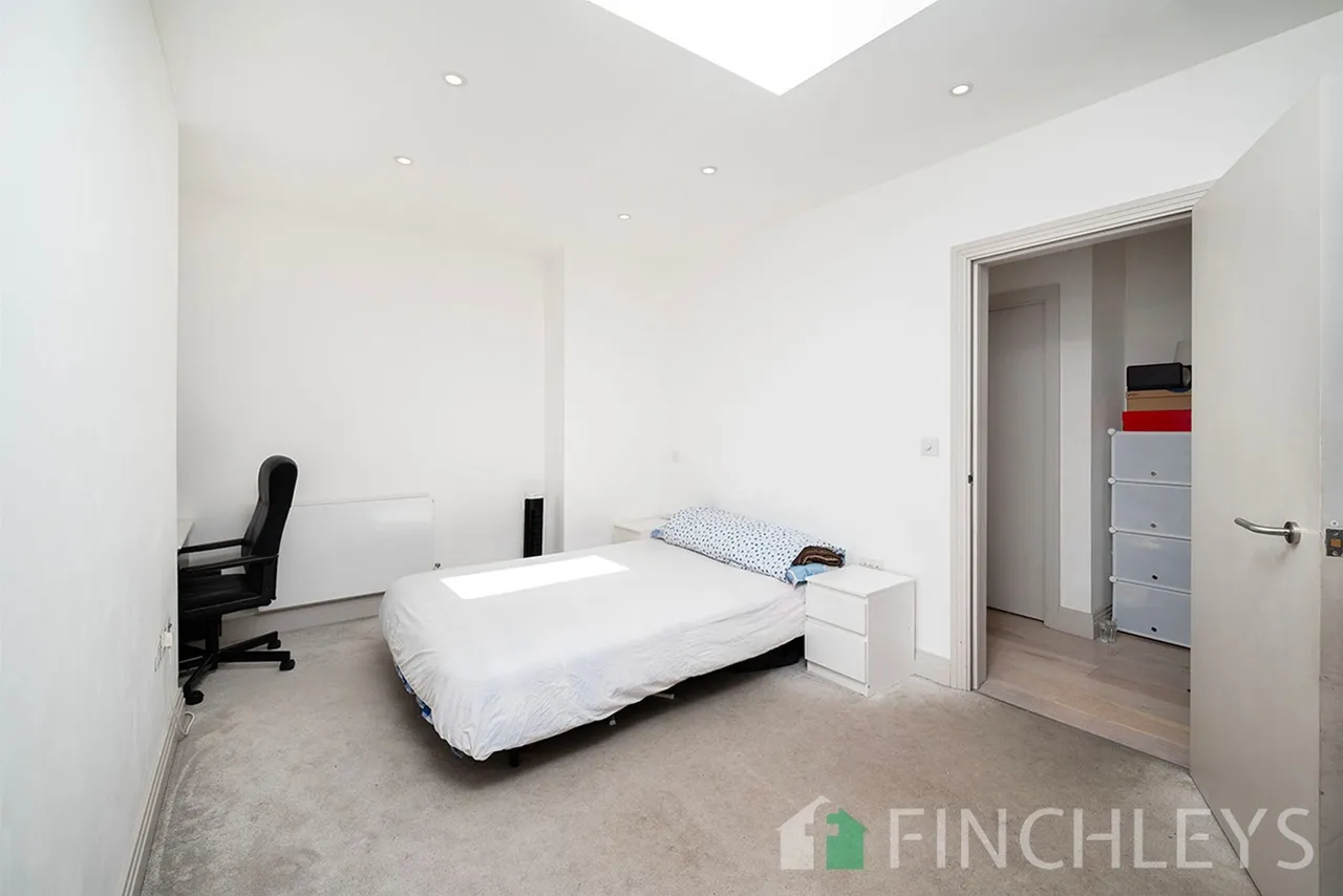 Adams Close, London, N3, photo 4