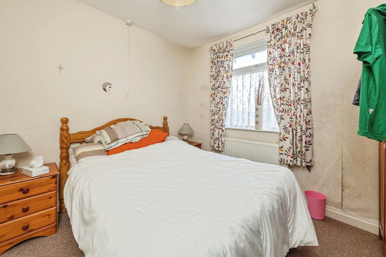 Cross Road, Dewsbury, photo 7