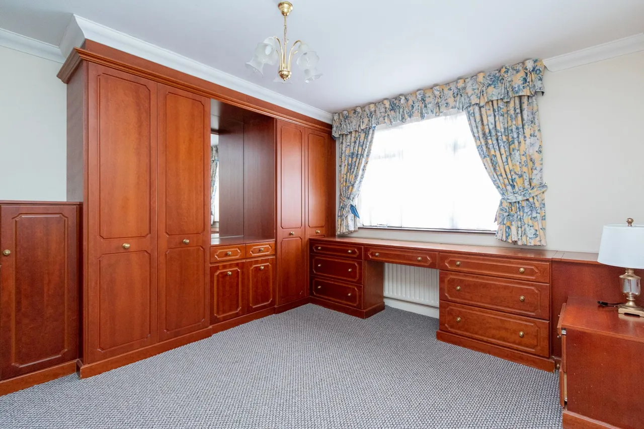 Edgware Way, Eaton Court, HA8, photo 4