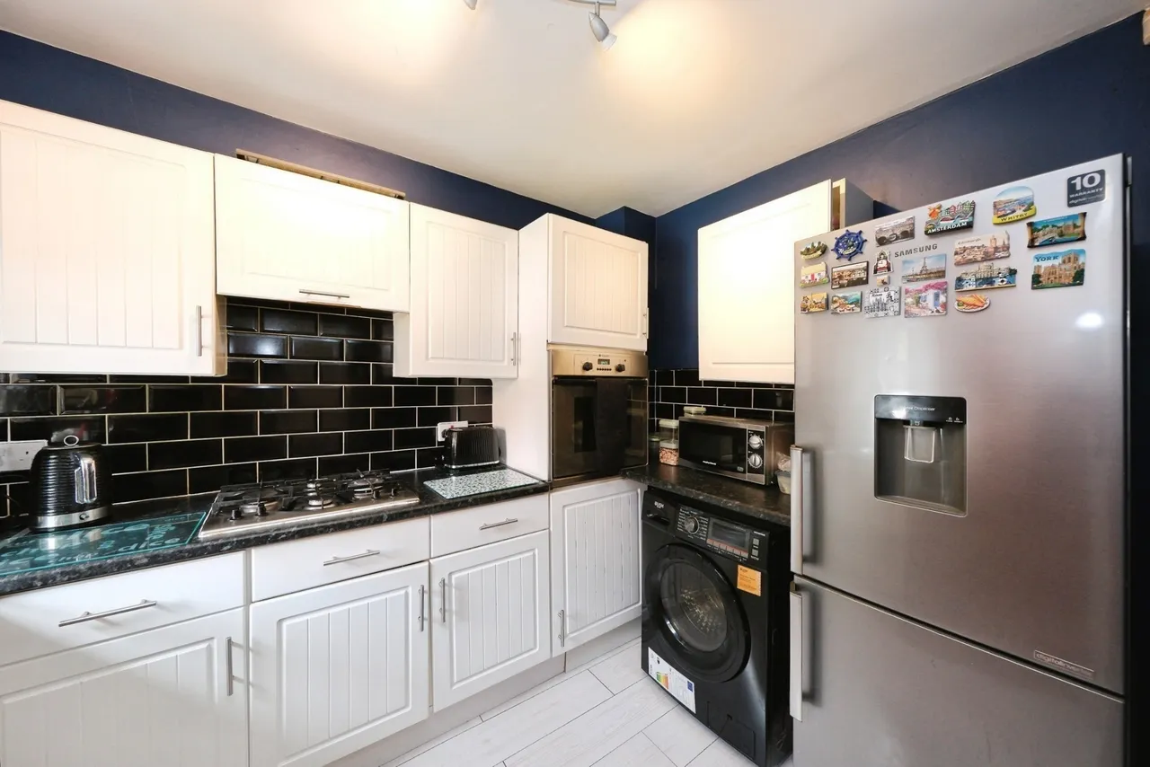 Newcastle Farm Drive, NG8, photo 2