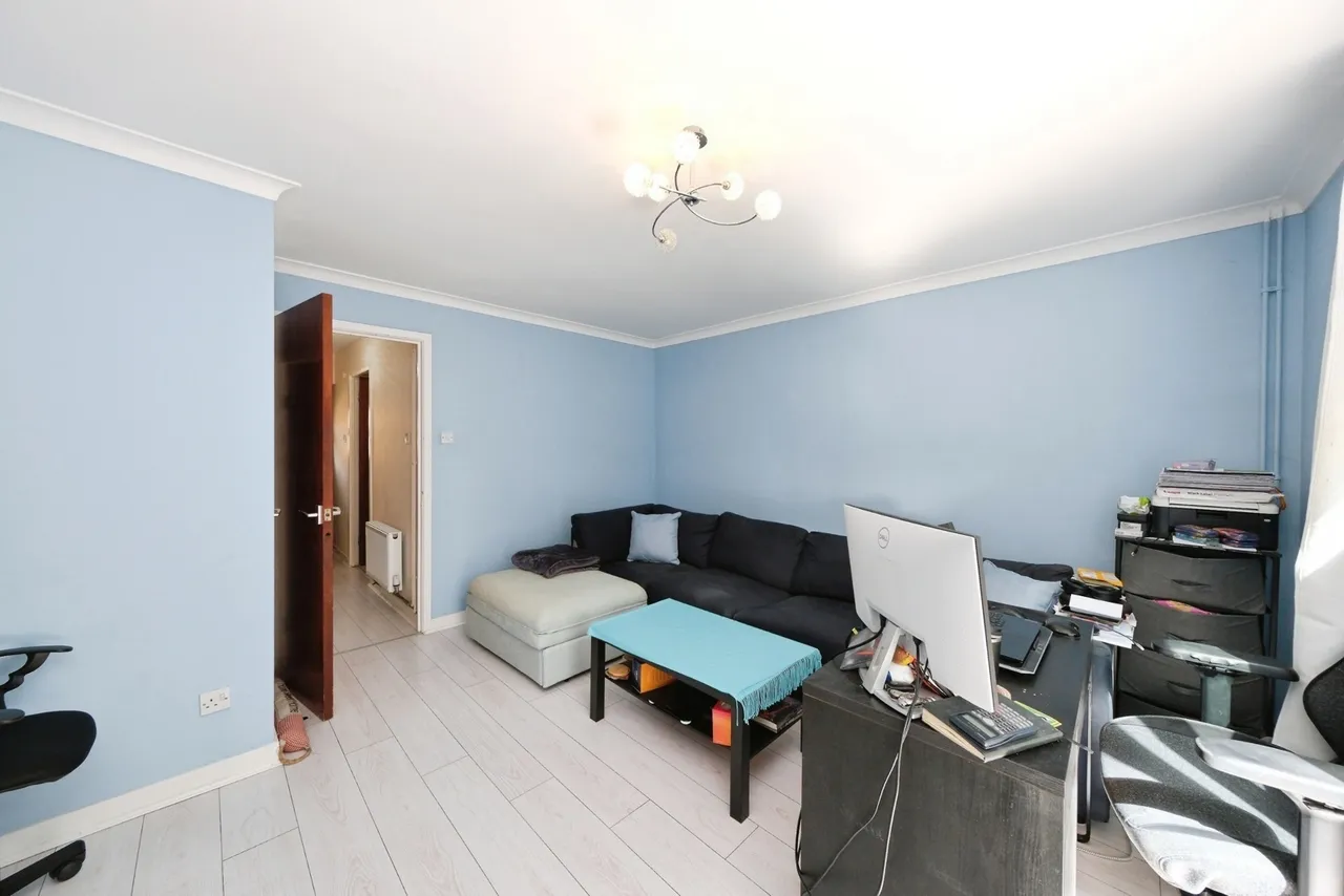 Newcastle Farm Drive, NG8, photo 8