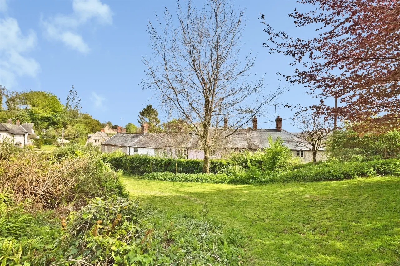 Bakers Dozen, Wayford, TA18, photo 19