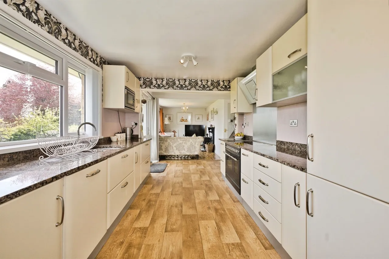 Bakers Dozen, Wayford, TA18, photo 13