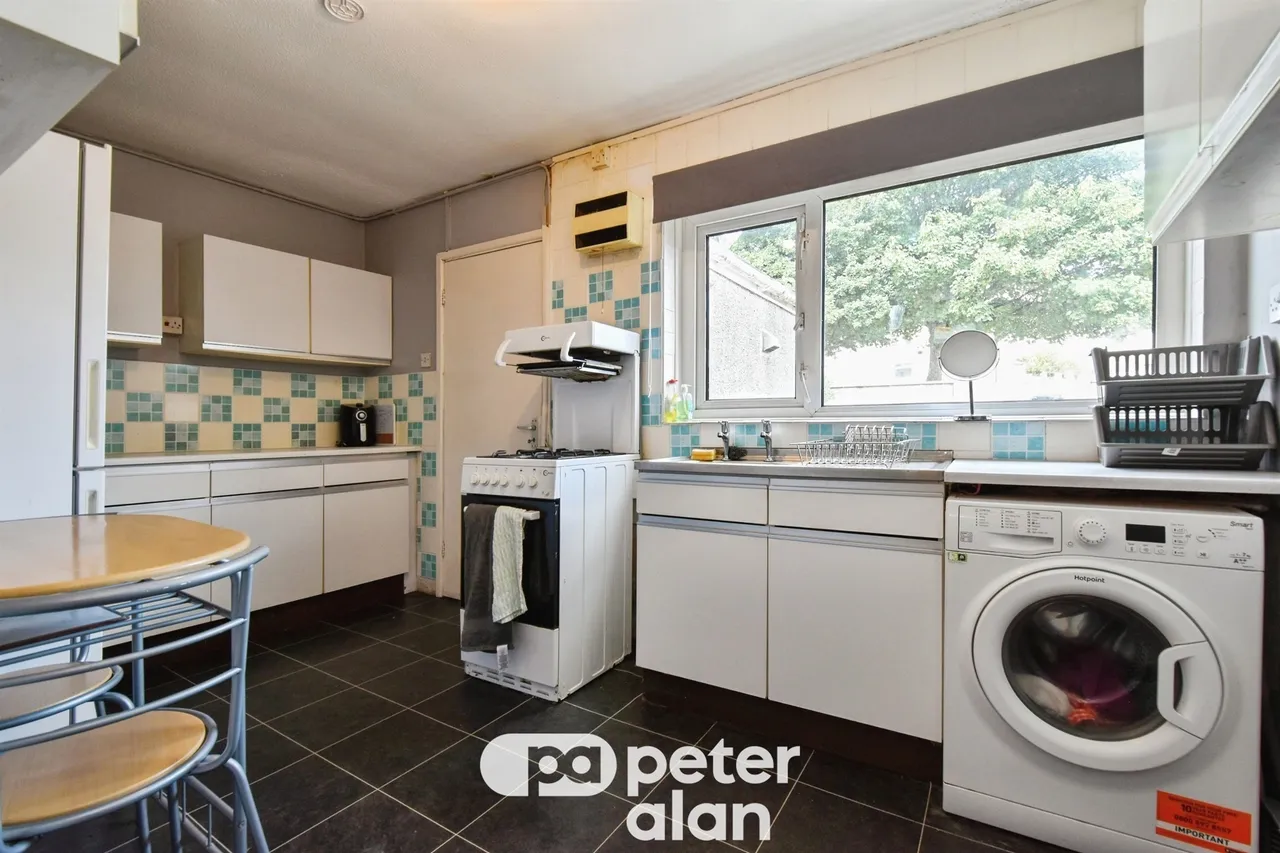 Queens Road, Merthyr Tydfil, CF47, photo 8