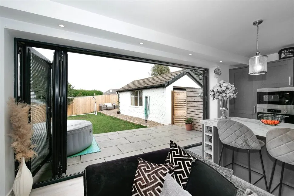 West View Close, Shipley, West Yorkshire, BD18, photo 7