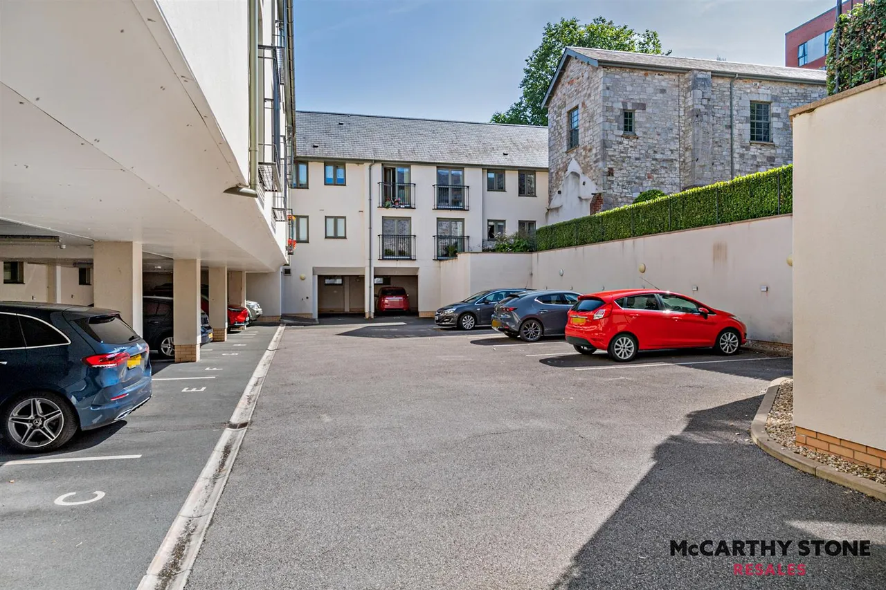 East Street, Newton Abbot, TQ12, photo 22