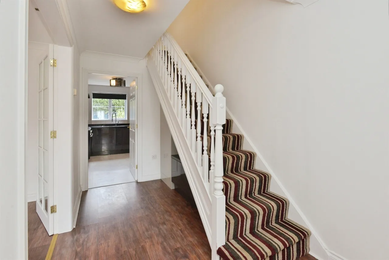 Kingshill Drive, Deanshanger, MK19, photo 5
