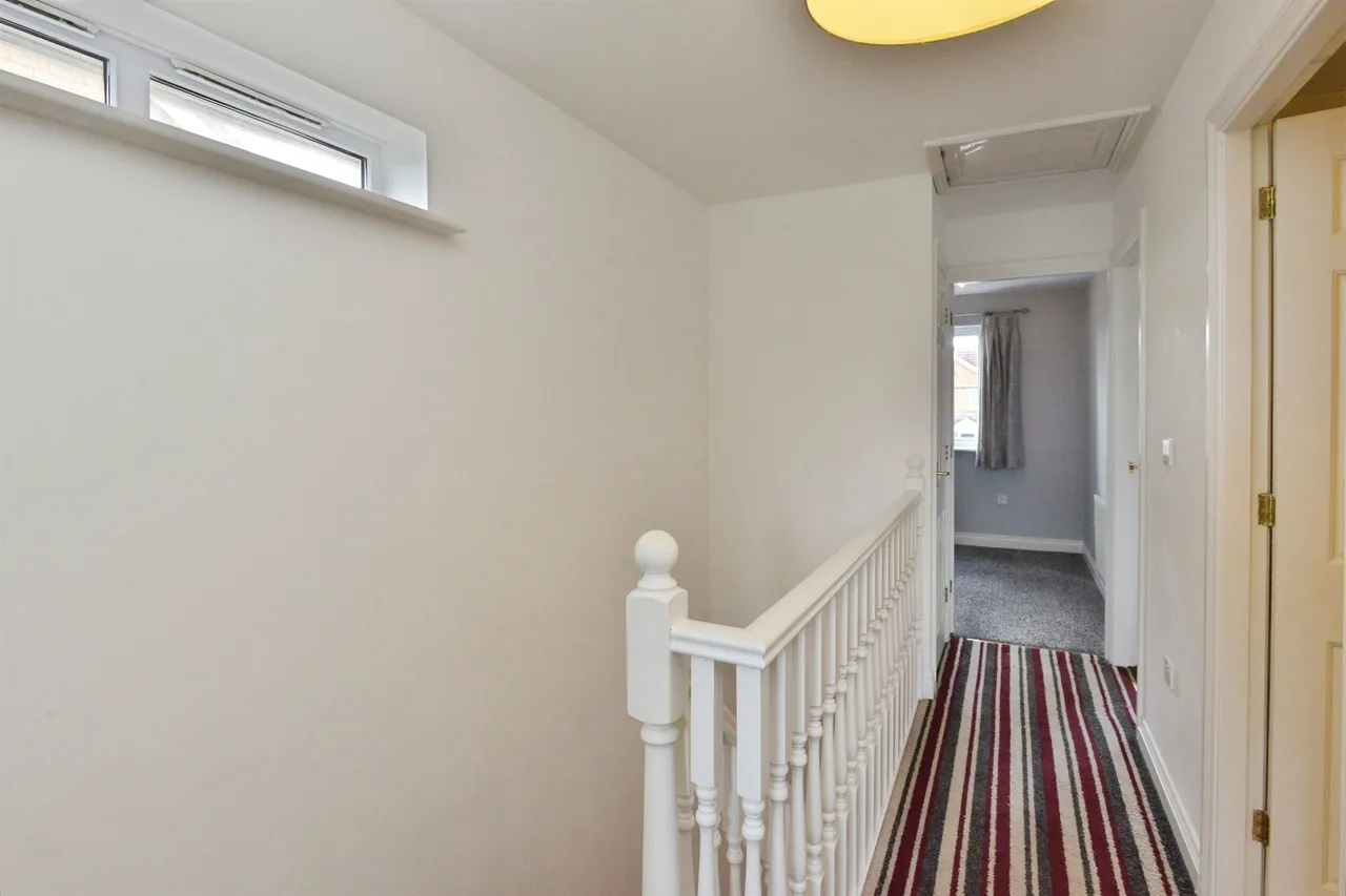 Kingshill Drive, Deanshanger, MK19, photo 12