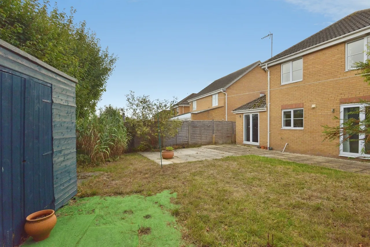 Kingshill Drive, Deanshanger, MK19, photo 4