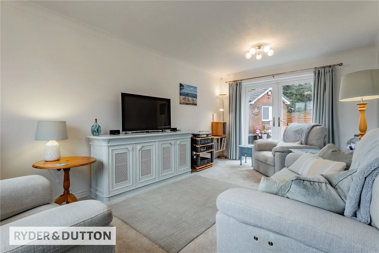 Blackshaw Lane, Royton, OL2, photo 4