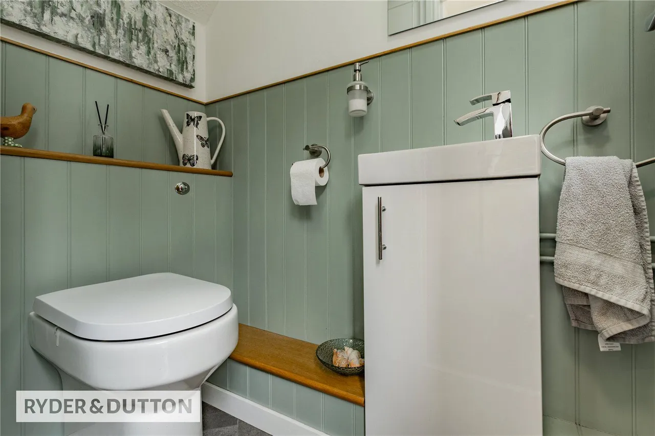 Blackshaw Lane, Royton, OL2, photo 10