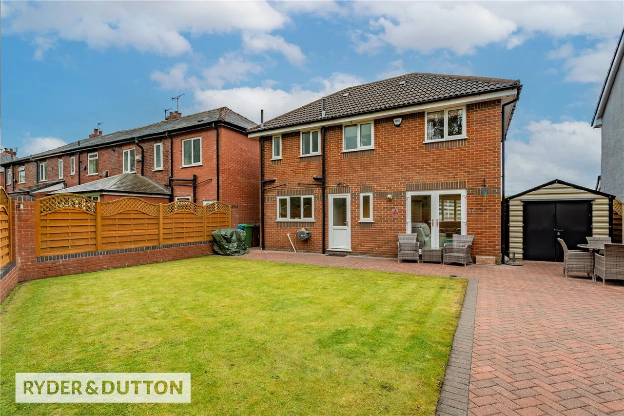 Blackshaw Lane, Royton, OL2, photo 19
