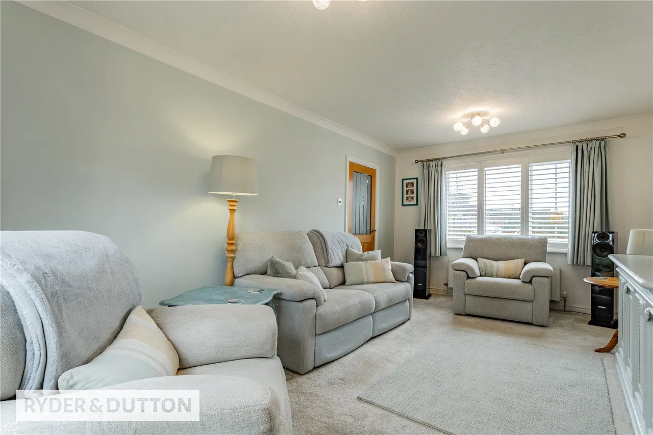Blackshaw Lane, Royton, OL2, photo 2