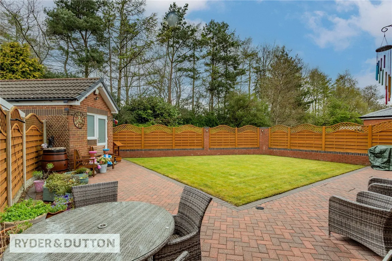 Blackshaw Lane, Royton, OL2, photo 18