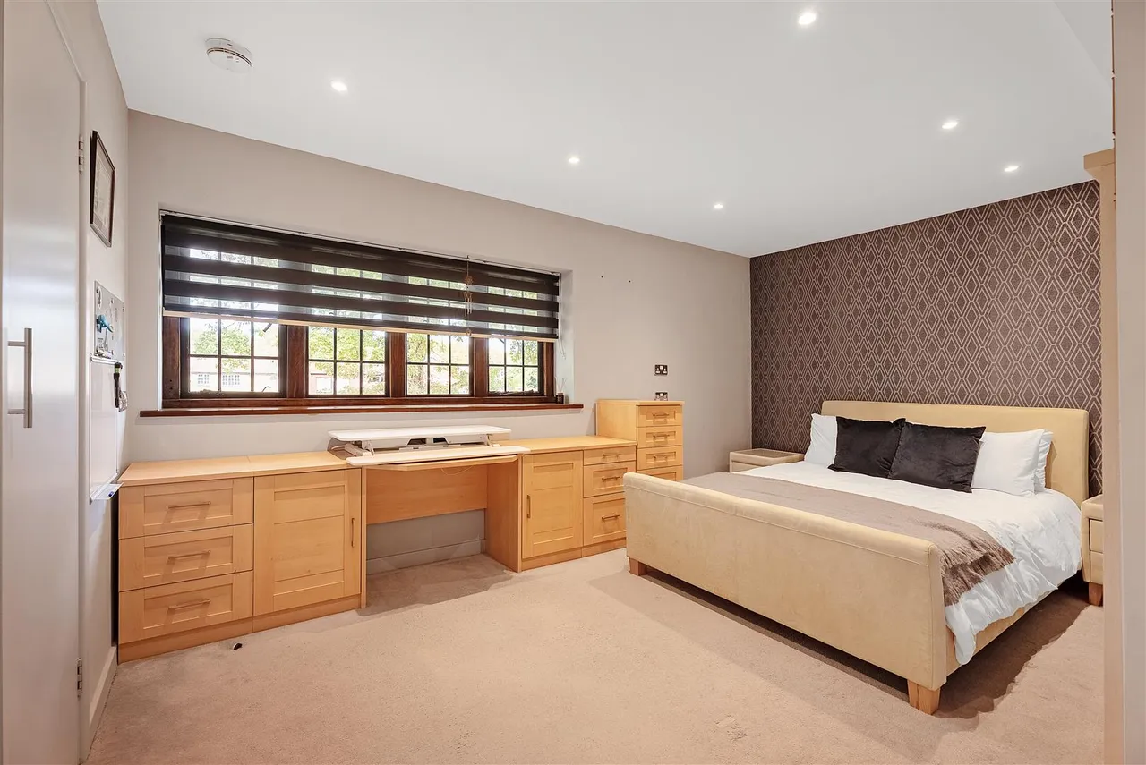 Oakwood Close, Chislehurst, photo 19