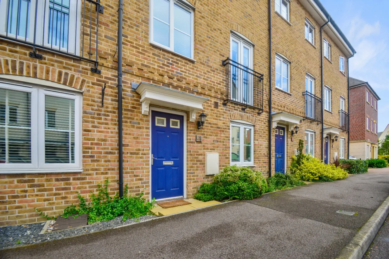 The Square, Loughton, IG10, photo 15