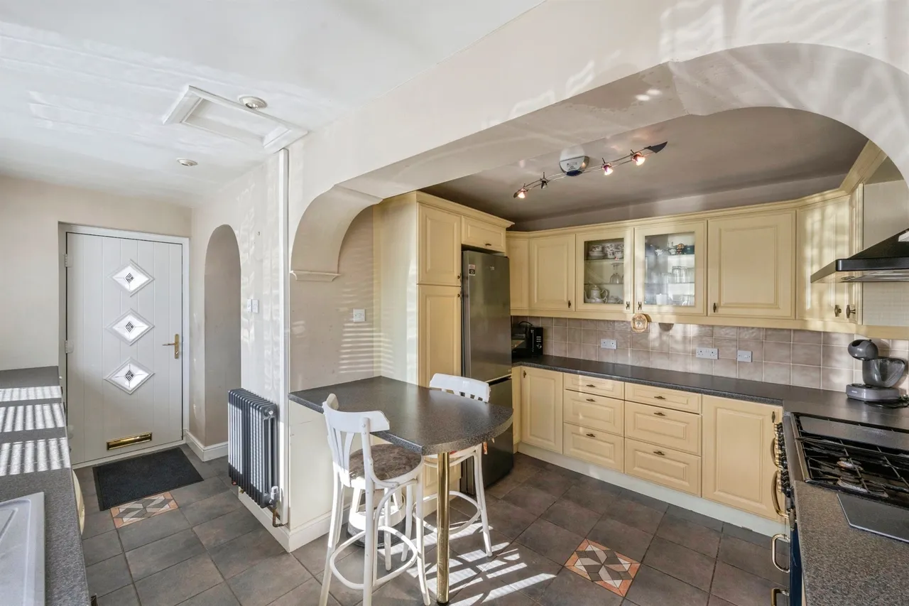 Bond Street, New Rossington, DN11, photo 6
