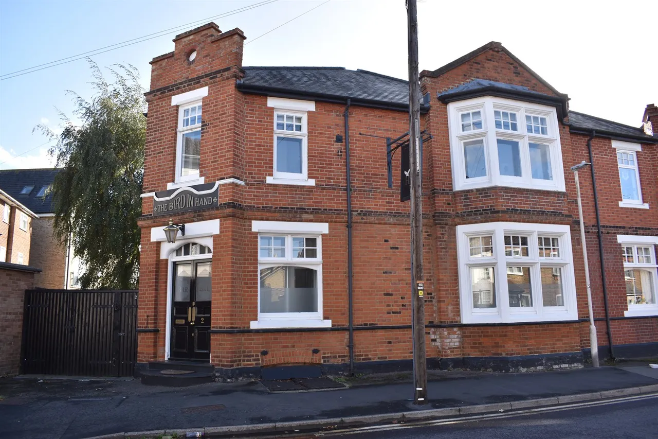 2 bed property for sale, New London Road, Chelmsford, CM2