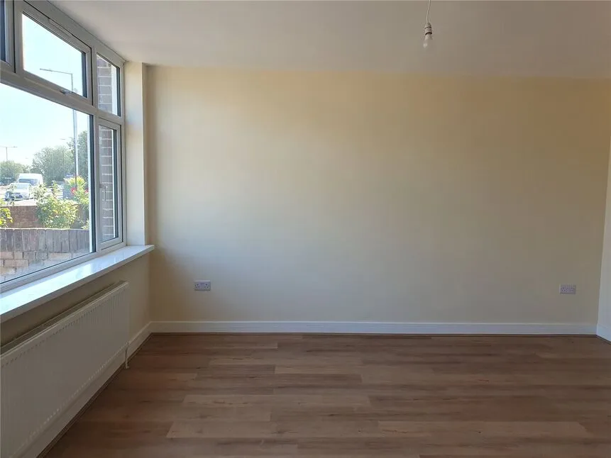 Parlaunt Road, Slough, Berkshire, SL3, photo 3