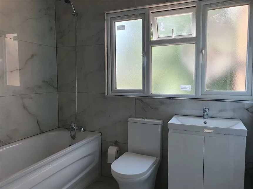 Parlaunt Road, Slough, Berkshire, SL3, photo 5