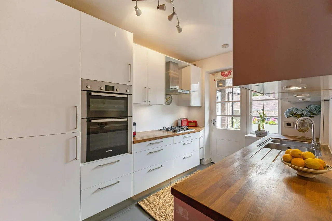 Putney Heath, Putney, SW15, photo 8