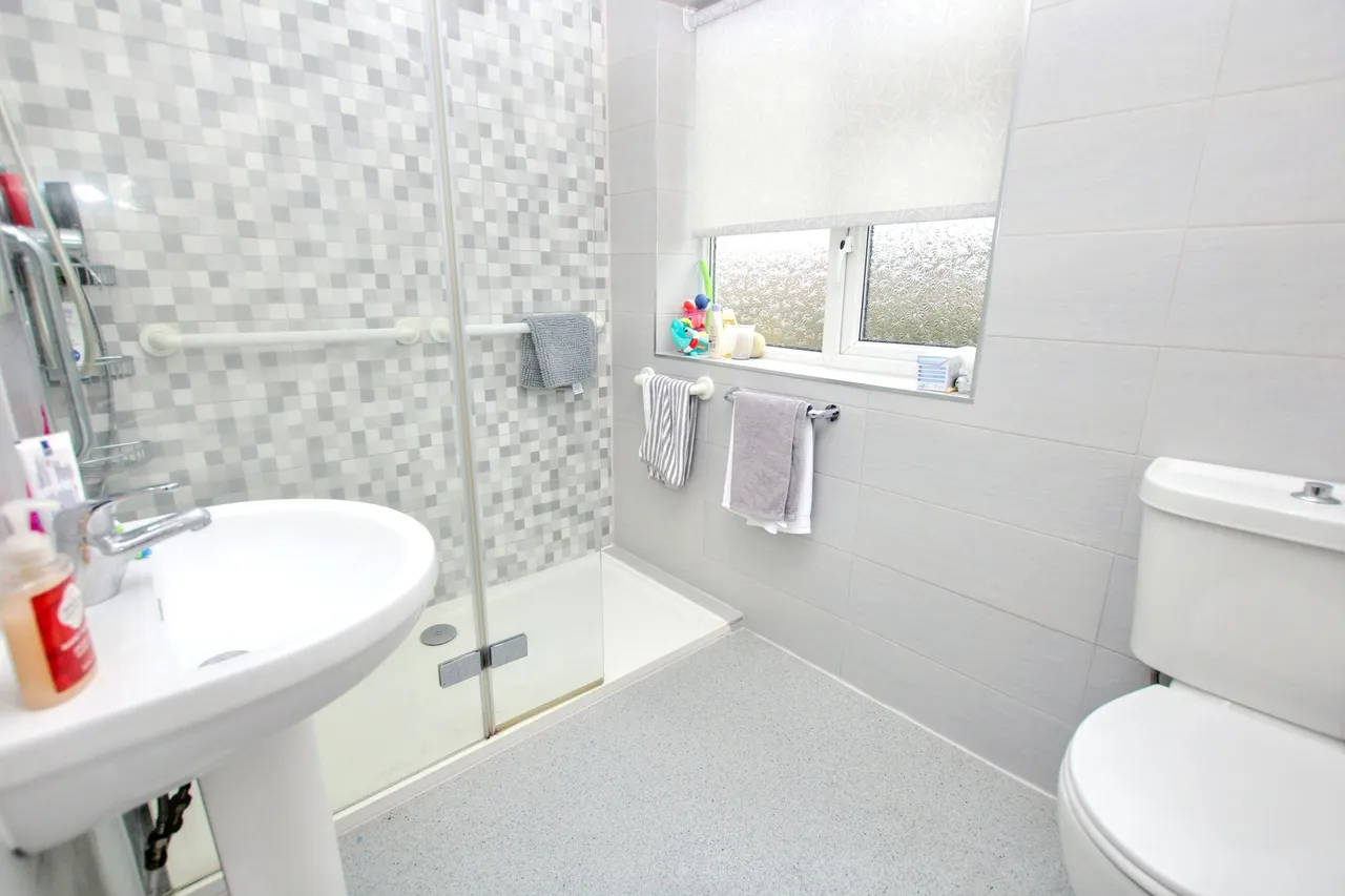 Meynell Drive, Leigh, Leigh, WN7 3JR, photo 7