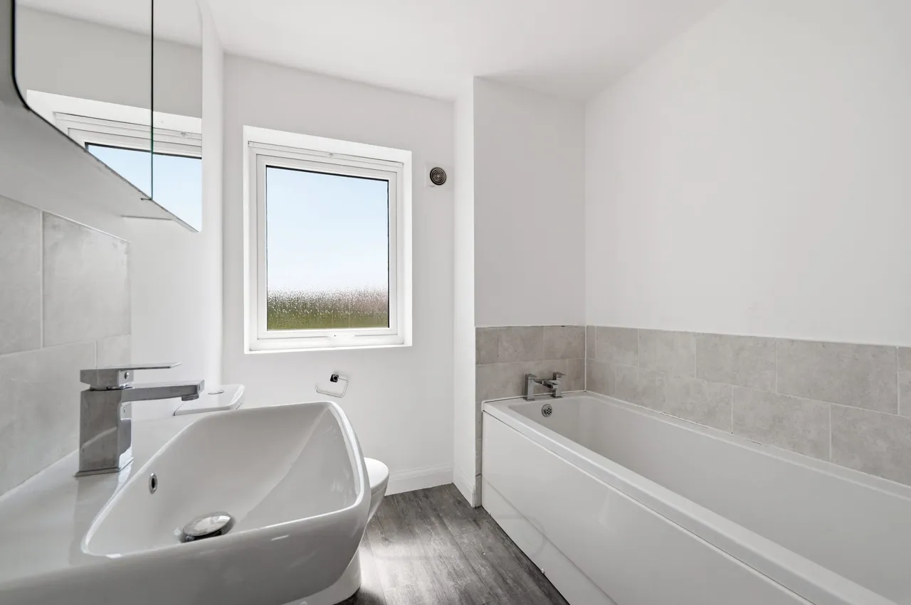 Burney Drive, Eagle Farm South, Milton Keynes, Milton Keynes, MK17 7BY, photo 12