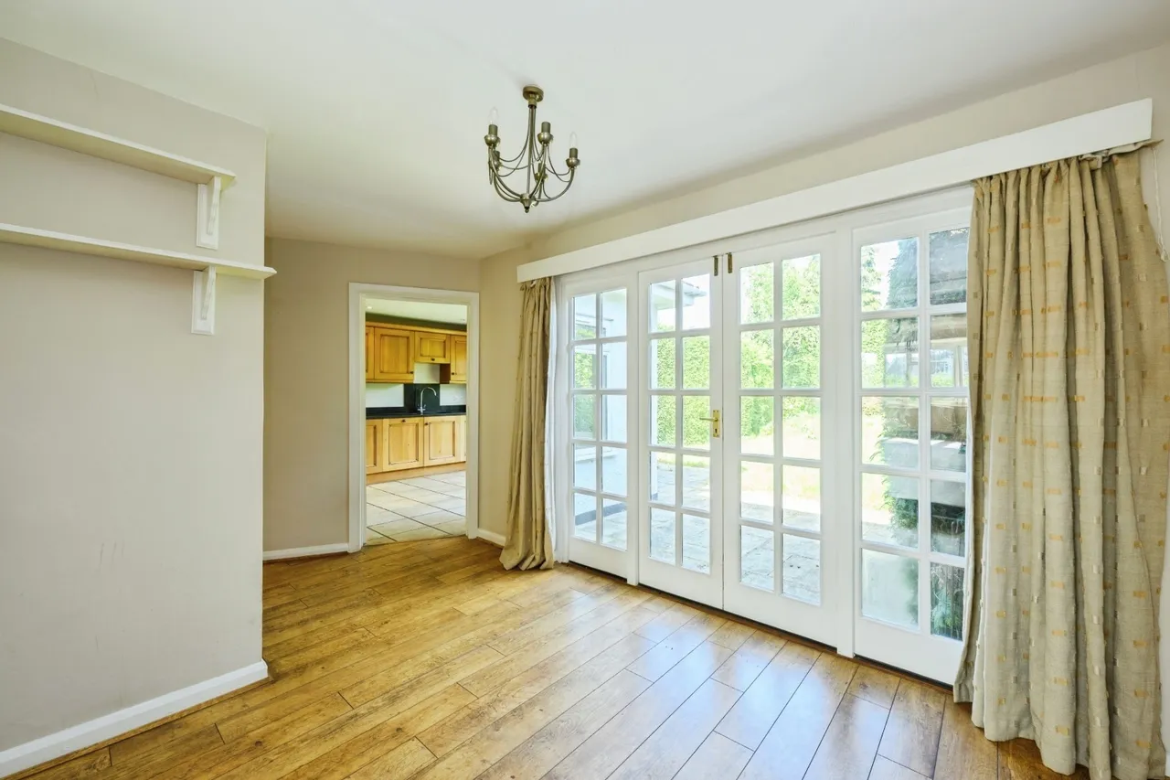 Downs Way, Great Bookham, KT23, photo 3