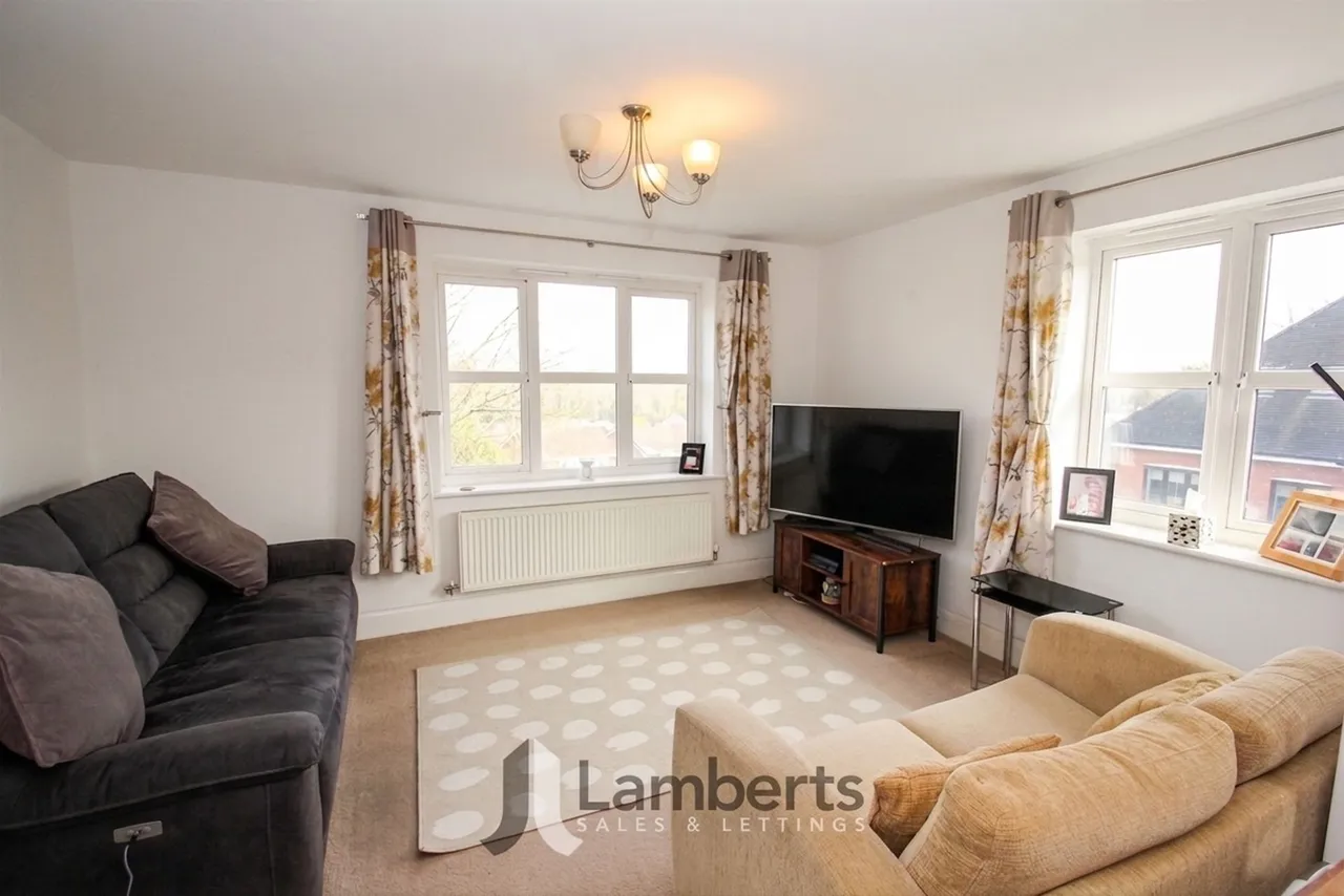 7 Shottery Close, Redditch, photo 4
