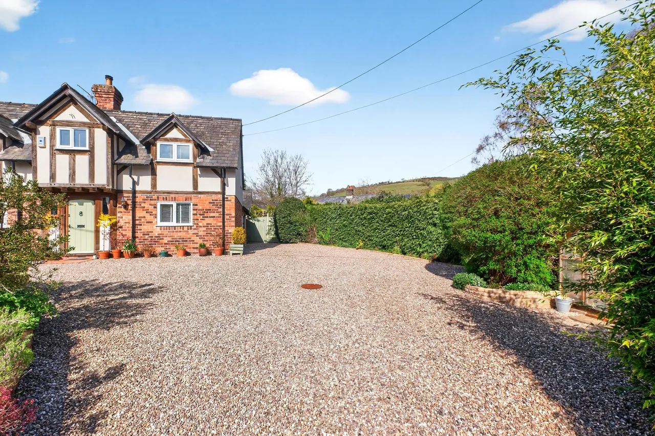Chapel Lawn Road, Bucknell, SY7, photo 34