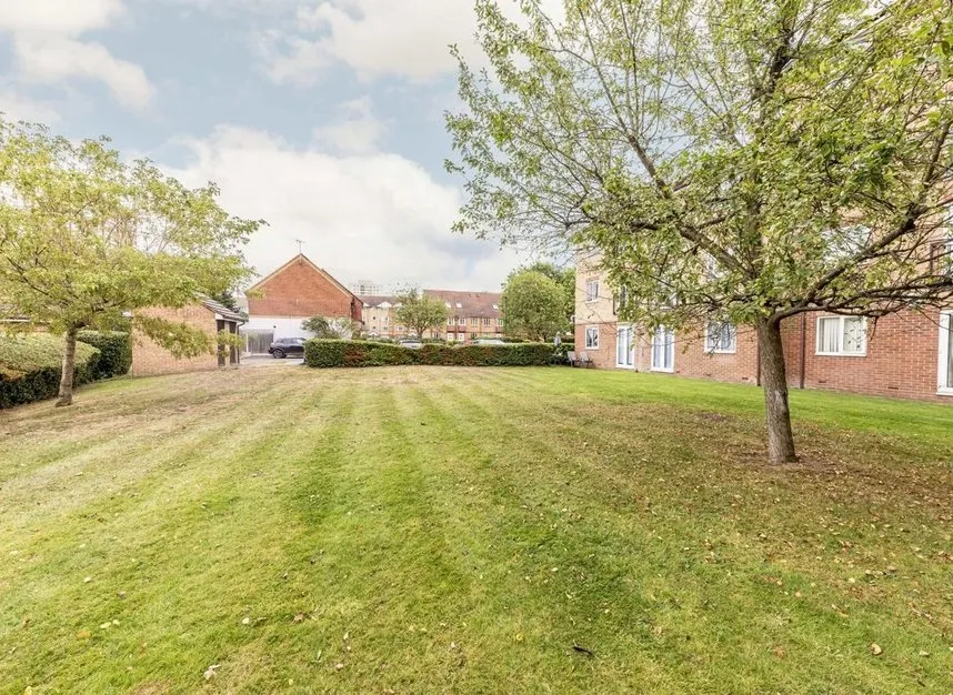Varsity Drive, Twickenham, TW1, photo 5