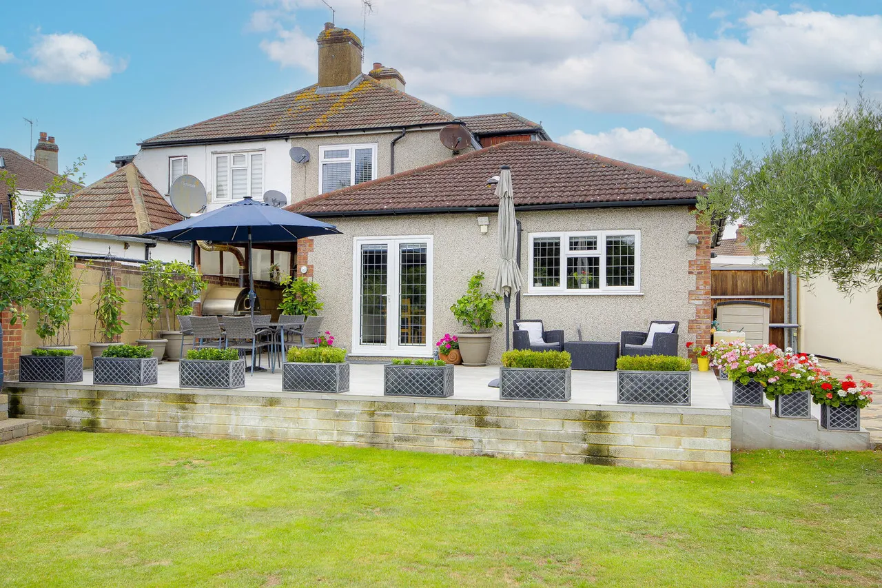 Broadlands Avenue, Enfield, EN3, photo 37