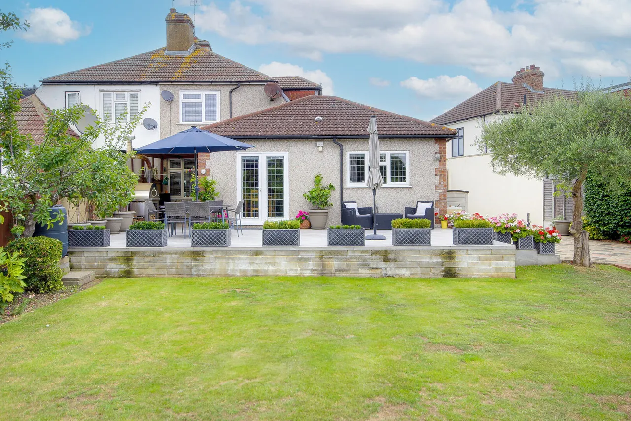 Broadlands Avenue, Enfield, EN3, photo 3
