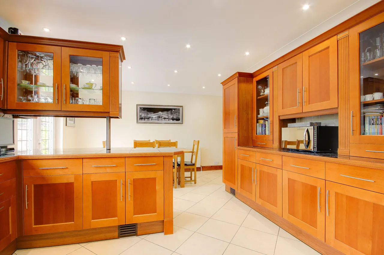 Broadlands Avenue, Enfield, EN3, photo 26