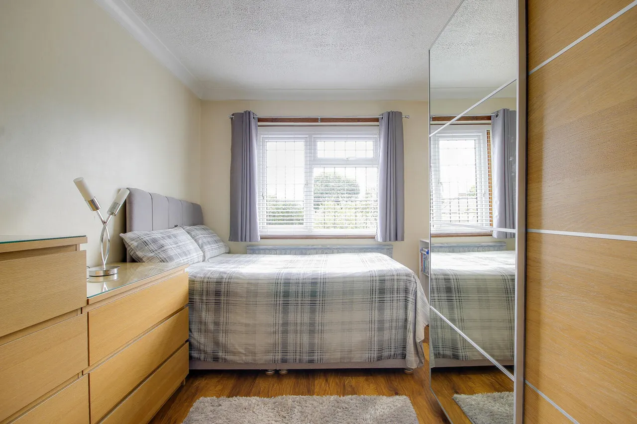 Broadlands Avenue, Enfield, EN3, photo 15